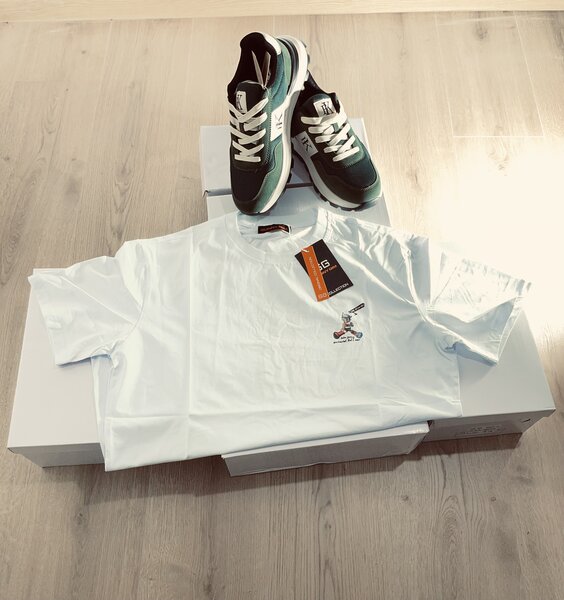 Diverse modele Adidas + tricou calitate 1:1.